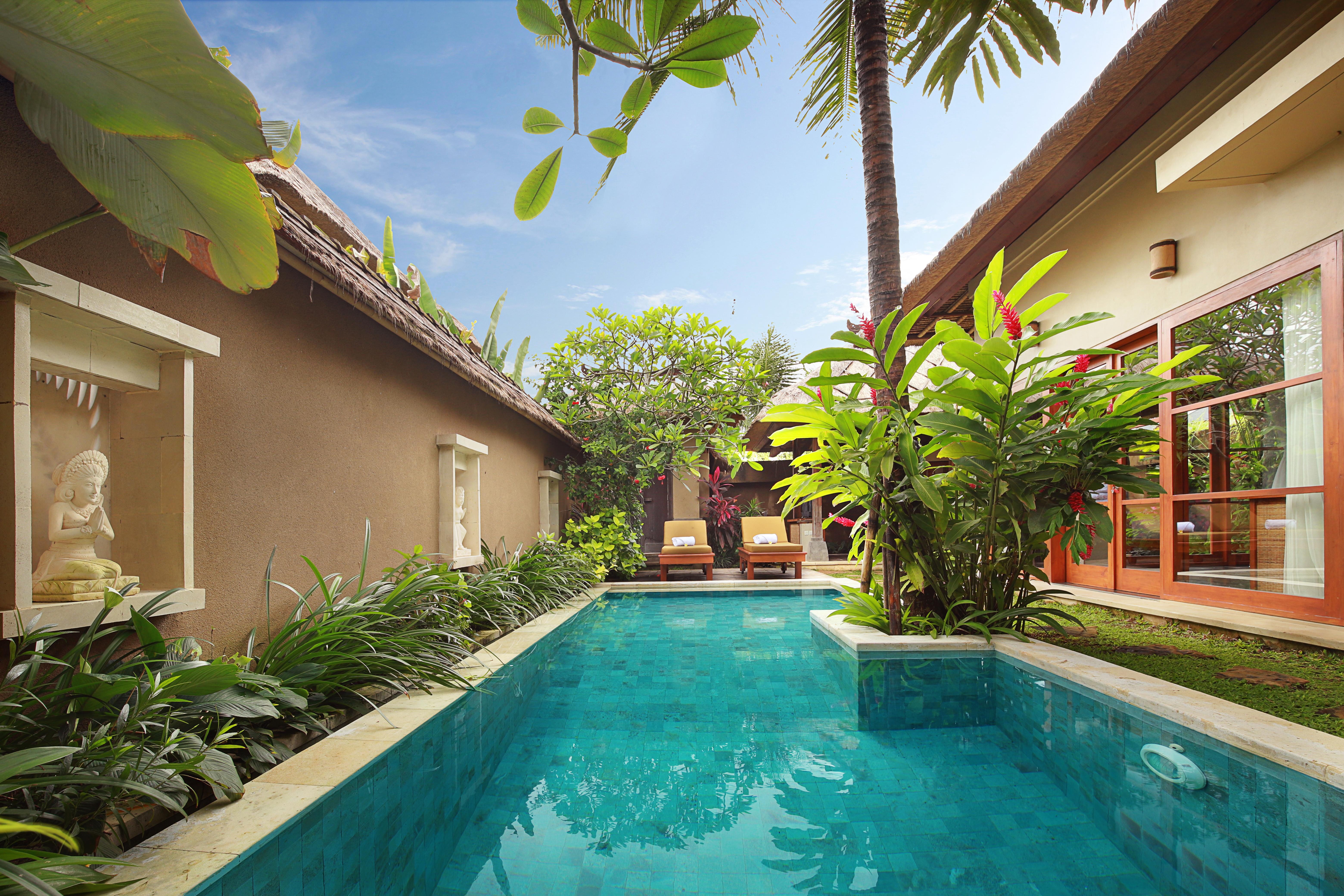 อูบุด นยูห์ บาหลี รีสอร์ต แอนด์ สปา Hotel ภายนอก รูปภาพ A swimming pool in Bali, Indonesia