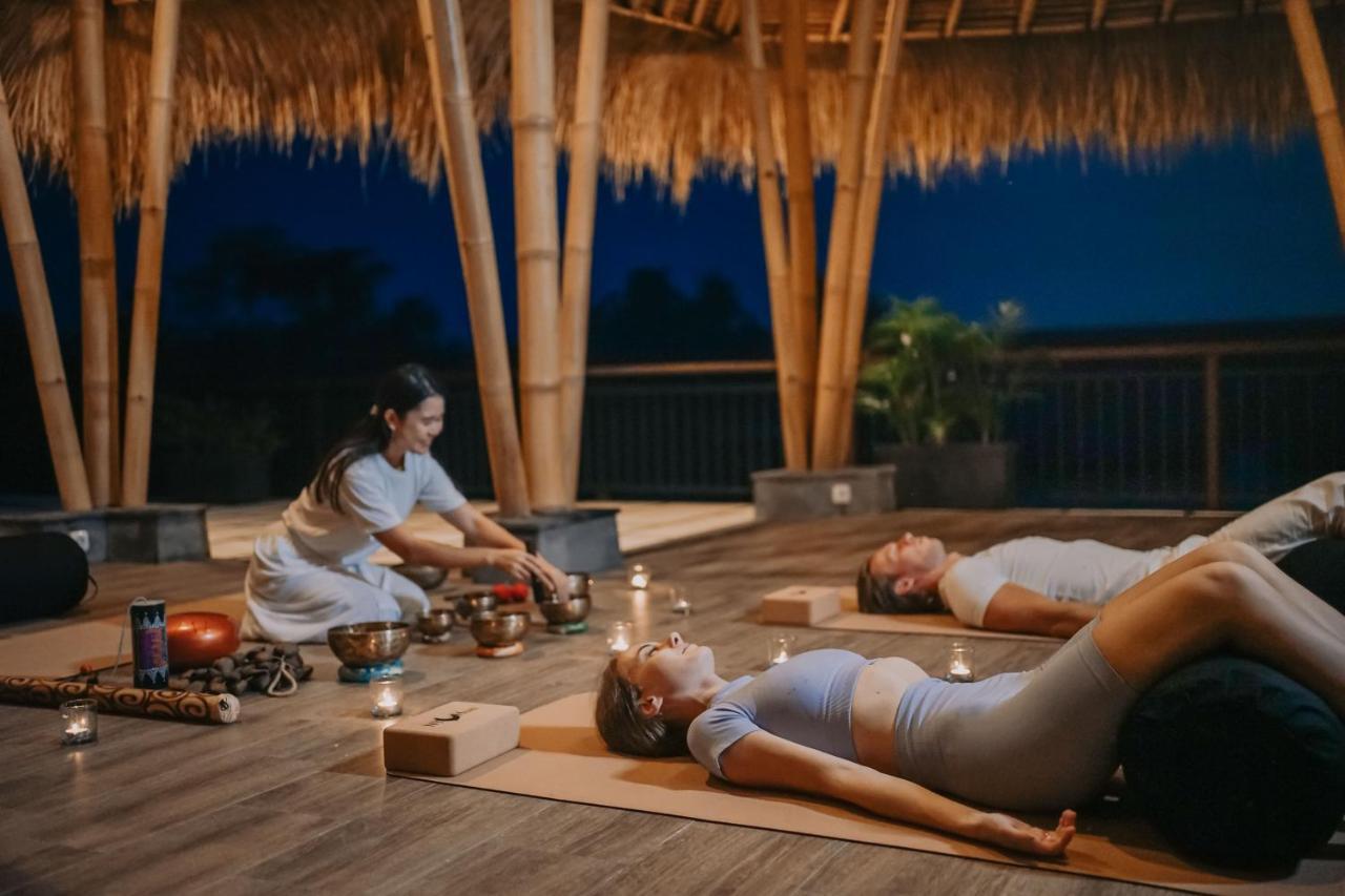 อูบุด นยูห์ บาหลี รีสอร์ต แอนด์ สปา Hotel ภายนอก รูปภาพ Sound healing session