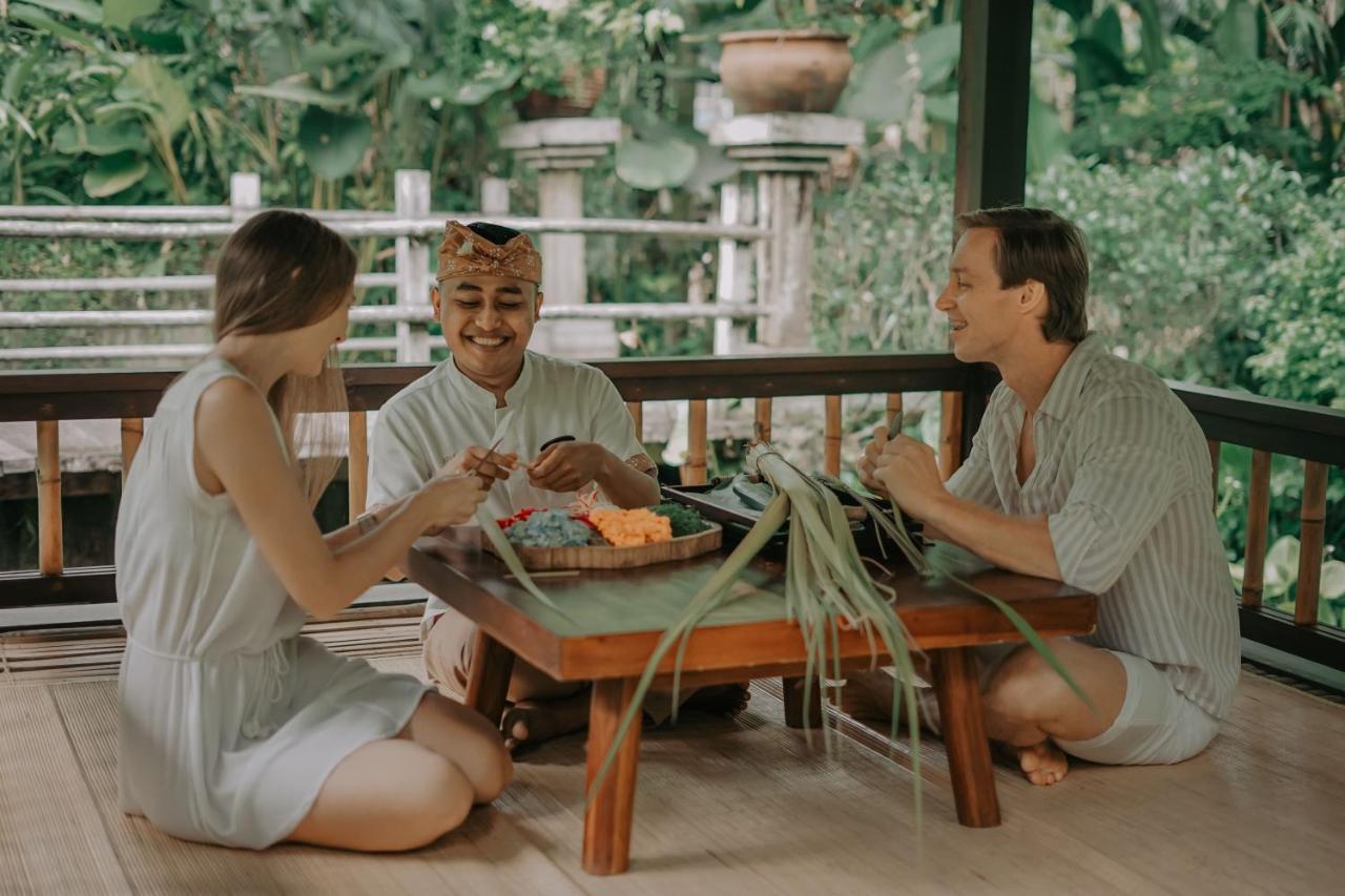 อูบุด นยูห์ บาหลี รีสอร์ต แอนด์ สปา Hotel ภายนอก รูปภาพ Ayurvedic cuisine